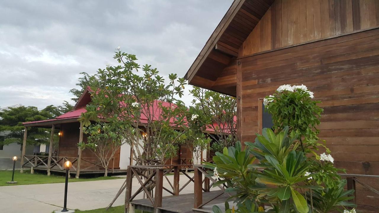 Ingaun Resort Kanchanaburi Ban Noi  Kültér fotó