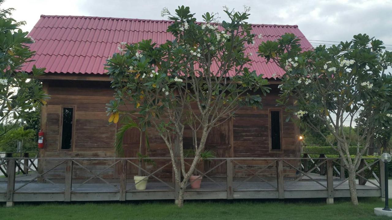Ingaun Resort Kanchanaburi Ban Noi  Kültér fotó