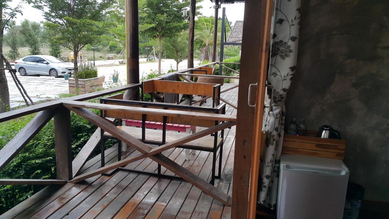 Ingaun Resort Kanchanaburi Ban Noi  Kültér fotó
